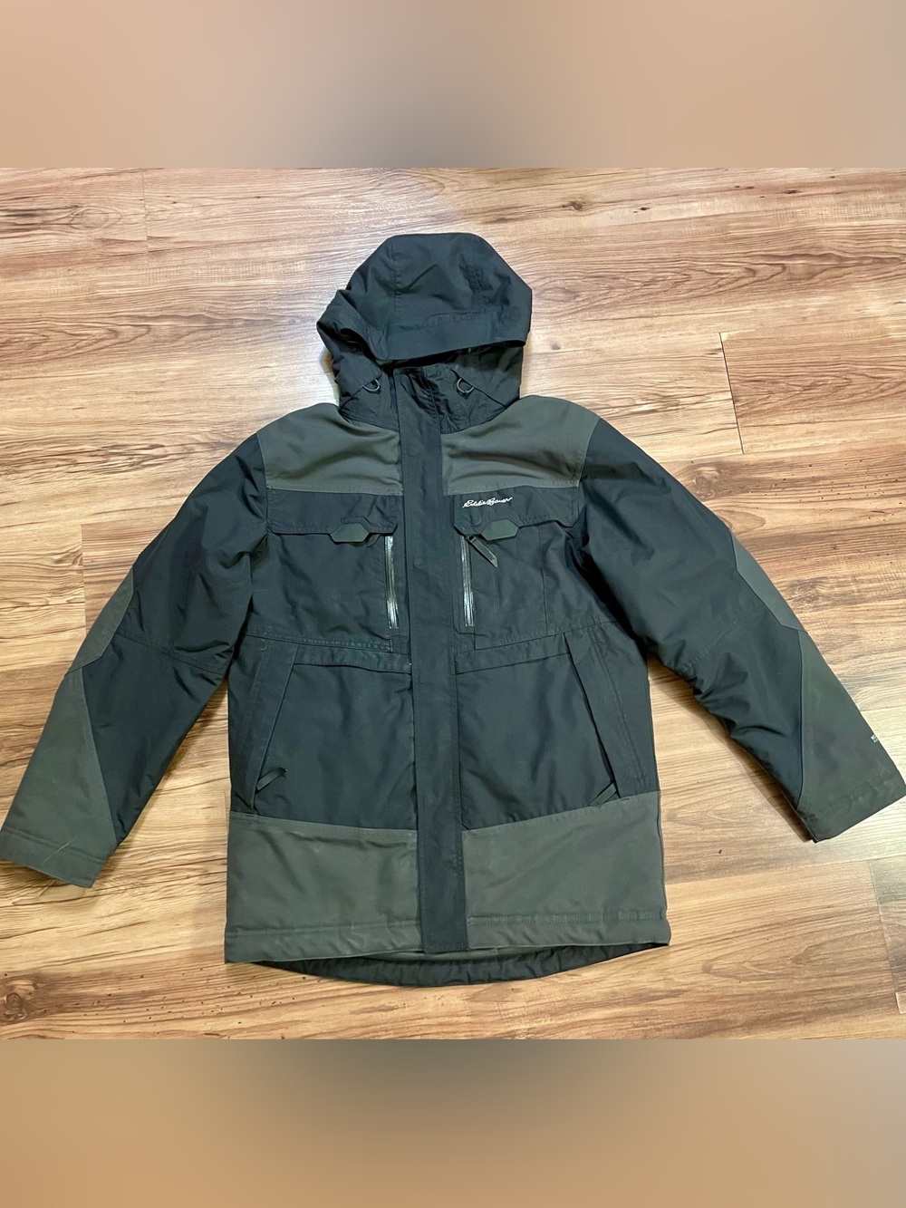 Eddie Bauer Medium First Ascent Men’s Hooded Insulated Jacket